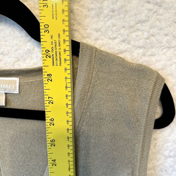 MICHAEL Michael Kors Sweater Vest L XL Beige Oversized Button Up Lightweight - Picture 8 of 9